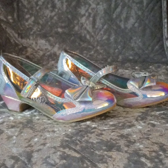 Disney Iridescent Kids' Dress Shoes with Bow - Picture 1 of 3